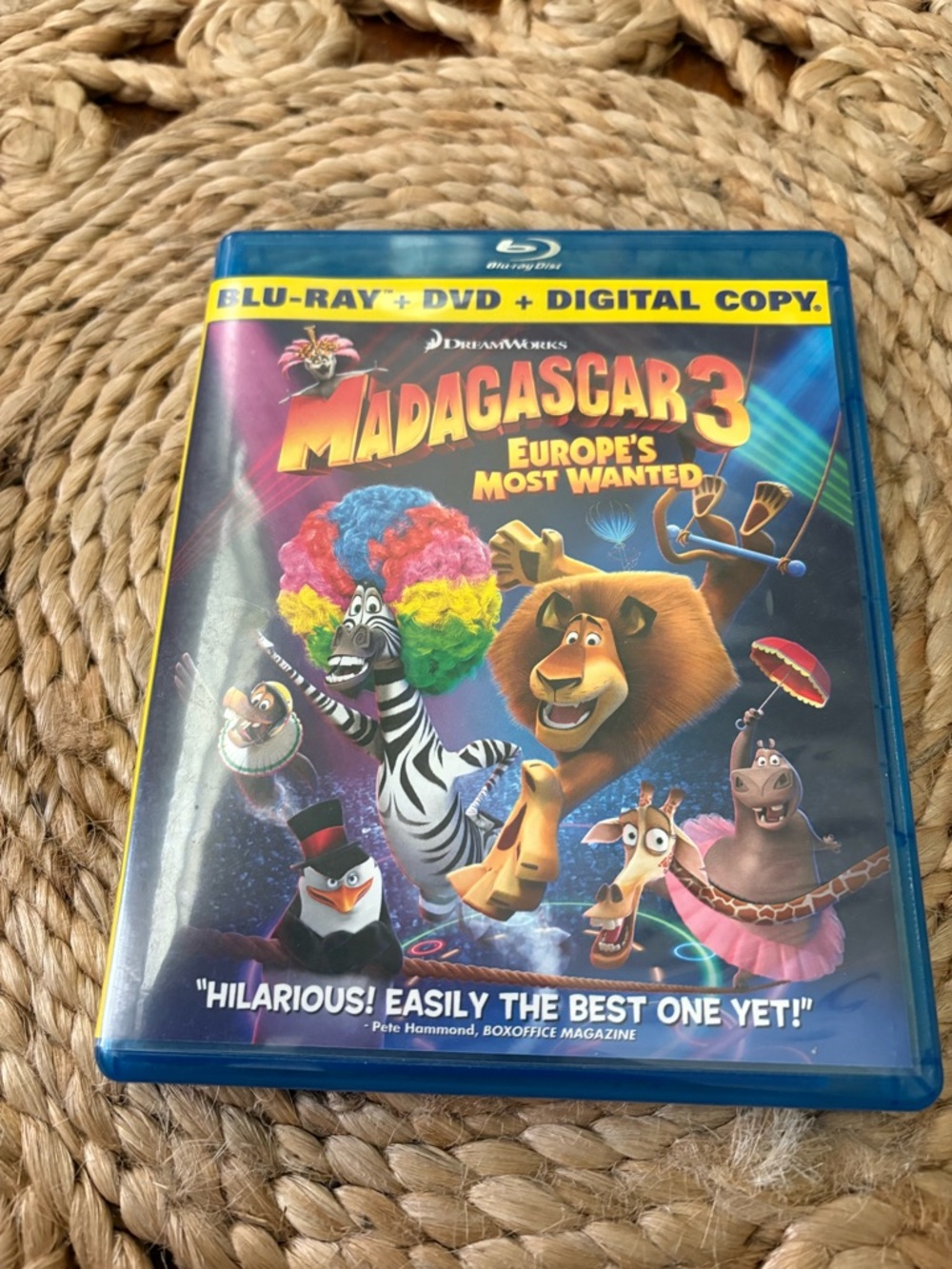 Madagascar 3 Blu-ray + DVD + Digital Copy - Colorful Cover